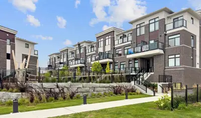 Beautiful 2 Bedroom, 2 Bathroom Condo Townhouse in Prime Location Spacious and well-maintained 2 bed...
