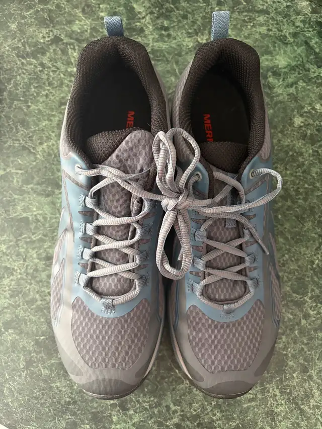 Merrell Siren Edge 3 Hiking Shoes - Women’s size 11 in Women's - Shoes in Ottawa - Image 2