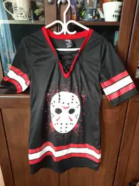 ROBE HORREUR FRIDAY THE 13TH  JASON VOORHEES 