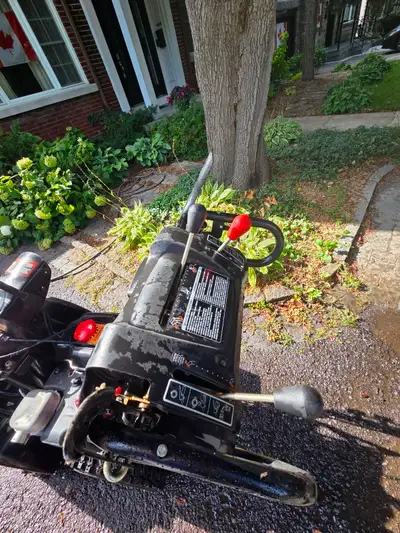 Heavy Duty Snowblower, View more