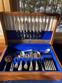 BIRKS Sterling Flatware BRENTWOOD 8 place settings Box 62pces