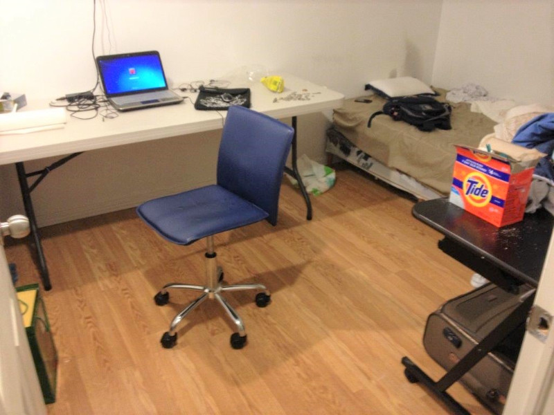 South Keys area 10 minute to Carleton, 25 minute to uOttawa and Room Rentals & Roommates