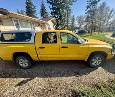 2006 Dodge Dakota 4.7 V8 4x4 I am taking best offer and first come first serve. I have owned it for...