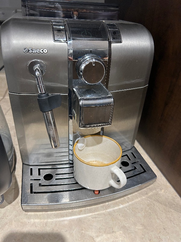 Saeco syntia automatic espresso Machines à café Ville de Montréal