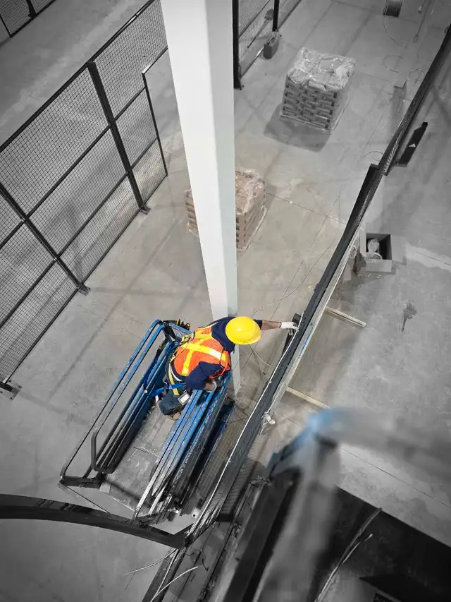 Licensed electrician 63009266377091121