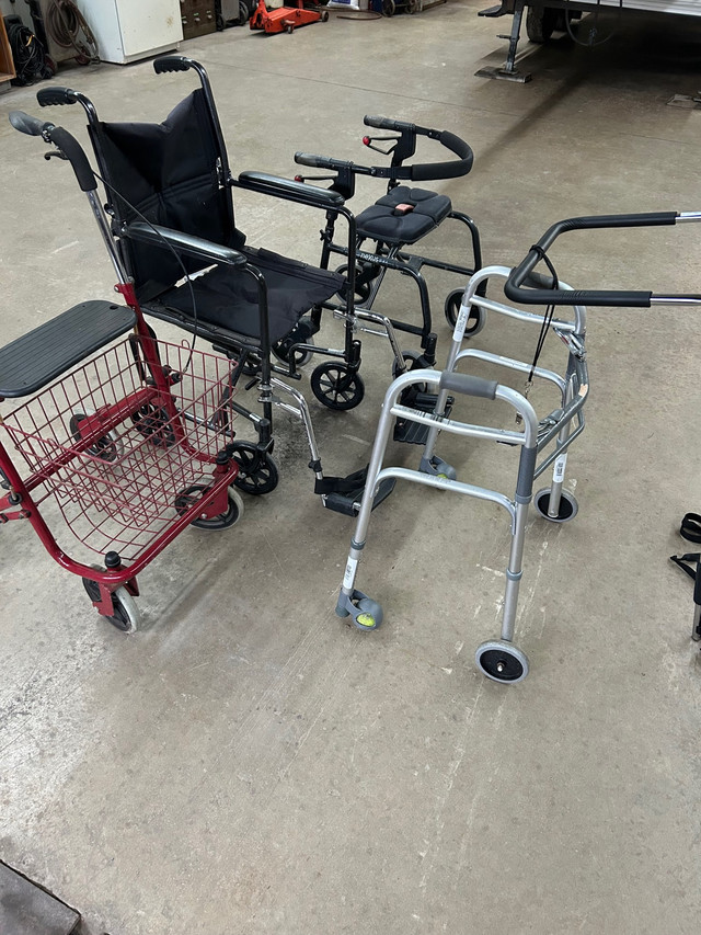 Wheel chair, walkers and bed safety bar in Health & Special Needs in Ottawa - Image 3