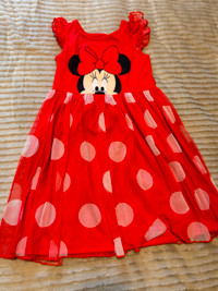 Robe Minnie Mouse disney pour fille 9/10 ans