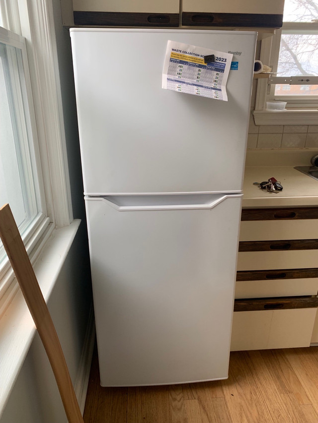 Like New Fridge in Refrigerators in City of Toronto - Image 2