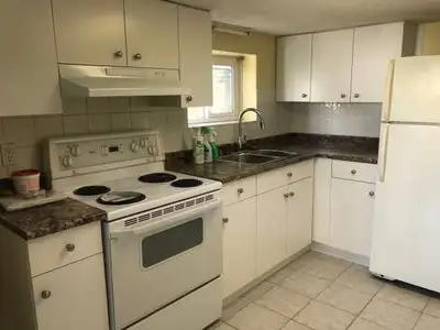 2 bedroom unit available for rent in Kitsilano