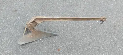 Lightly used for boats up to 45 ft.