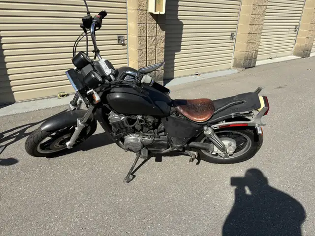 1983 Honda VT500C Custom motorcycle-low kilometres in Street, Cruisers & Choppers in Mississauga / Peel Region - Image 2