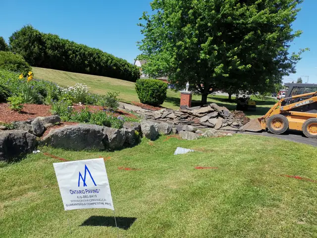 ASPHALT PAVING - COMMERCIAL & RESIDENTIAL62864360376835123