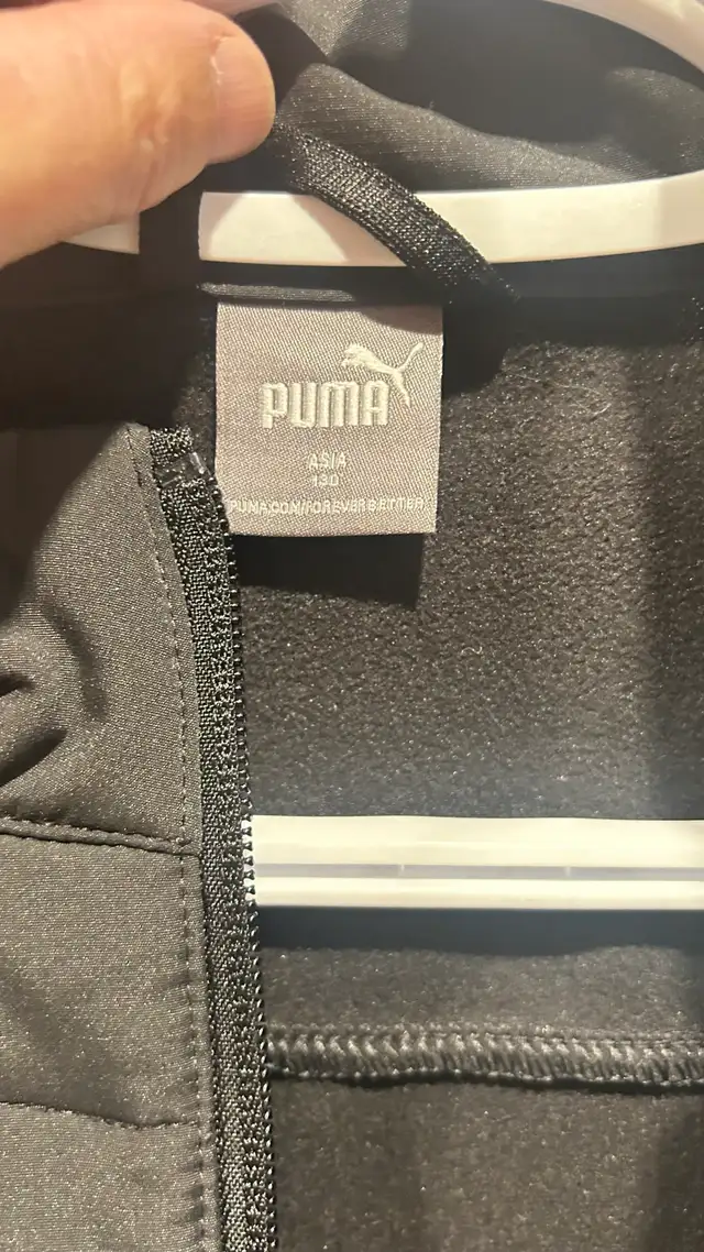 Puma kids Jacket in Kids & Youth in Oshawa / Durham Region - Image 3