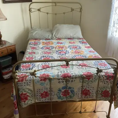 Lit Antique 48 Pouces, View more