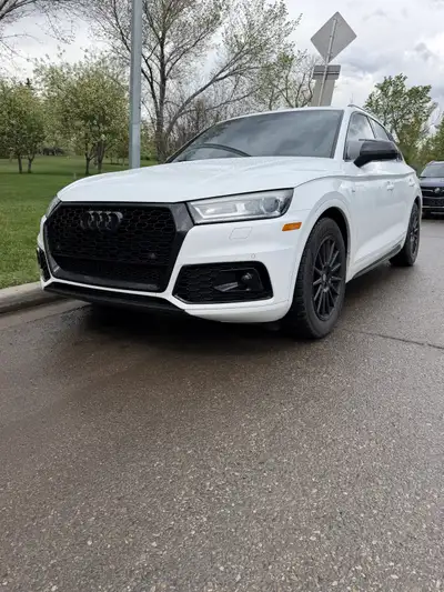 Clean Active Title 2.0T engine 177,000 km No mechanical issues Very clean inside and out Carbon fibe...