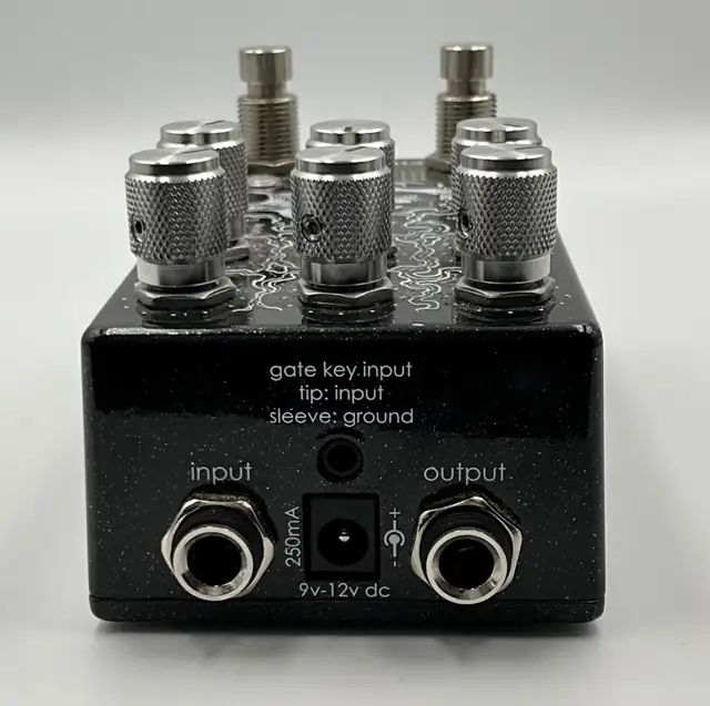 Empress Heavy Menace 1997 Pedal in Amps & Pedals in North Bay - Image 6