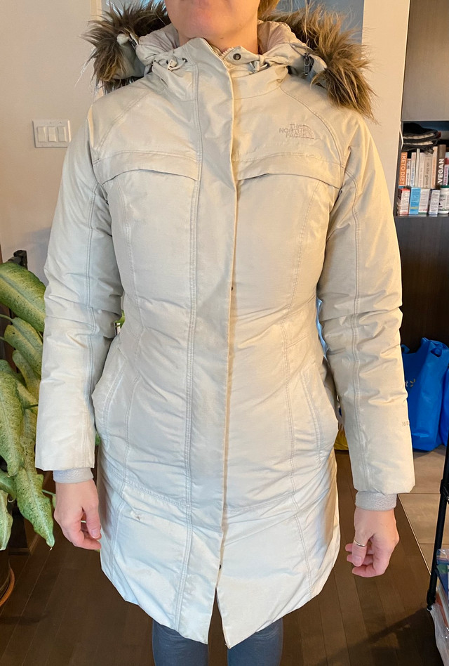 Women’s North Face Winter Jacket dans Femmes - Hauts et vêtements d'extérieur  à Ville de Montréal