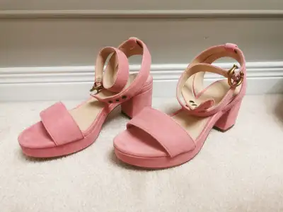Coach Serena Sandals in pink suede. Excellent condition except for tiny press mark on tip of strap f...