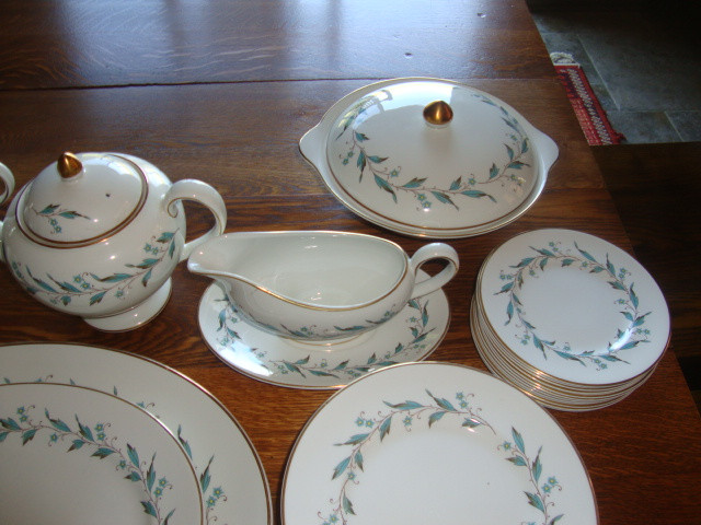 ENGLISH CHINA SET BY MYOTT'S SERVICE FOR 12 in Kitchen & Dining Wares in Norfolk County - Image 3