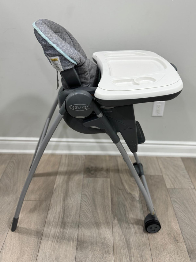 Baby High Chair in Feeding & High Chairs in Oakville / Halton Region - Image 3