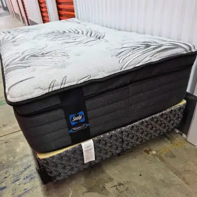 Ensemble lit simple Sealy Posturepedic Plus avec sommier et base, View more