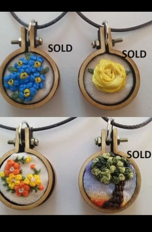 Mini Embroidery Hoop Pendant Necklaces in Jewellery & Watches in Grande Prairie - Image 4