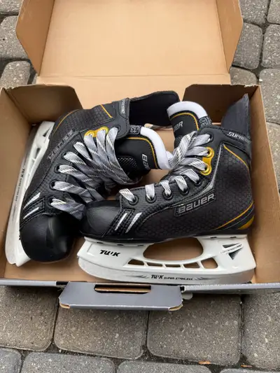 Bauer SUPREME ONE.6 SKATE Youth 13.5 New, View more