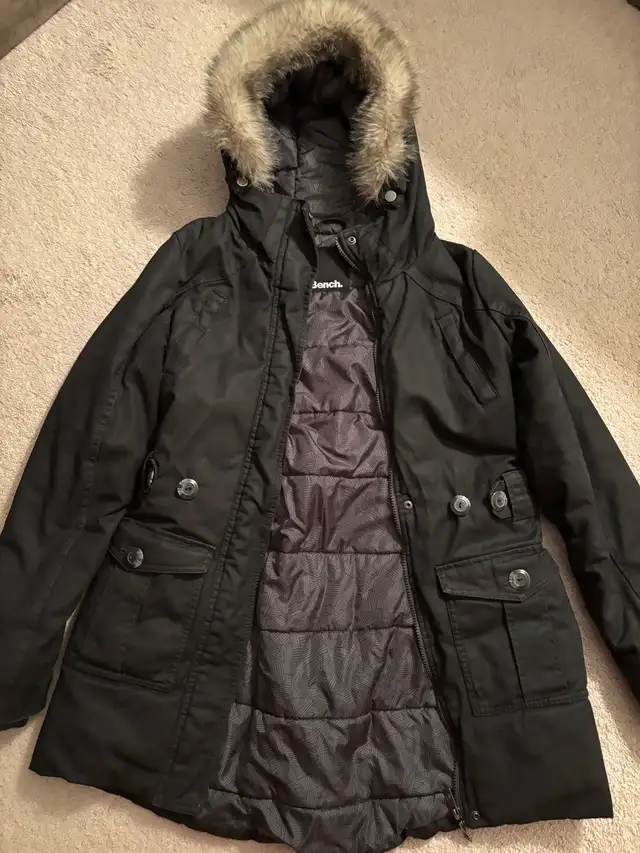BENCH WOMEN’S WINTER JACKET (SIZE SMALL): $75.00 in Women's - Tops & Outerwear in Edmonton - Image 6
