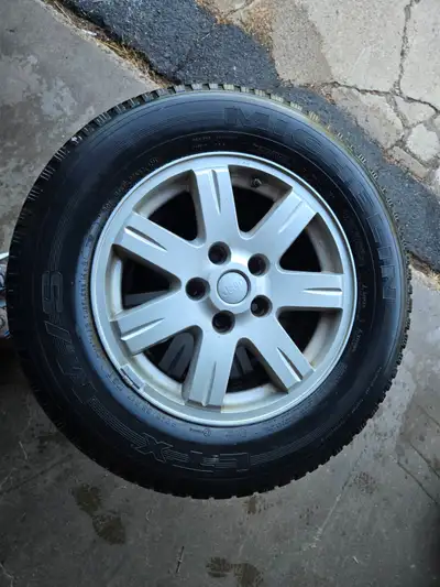True North Edition Jeep Rims Wheel and Hardware Specifications: Bolt Pattern: 5x127 mm (5x5.0") Numb...