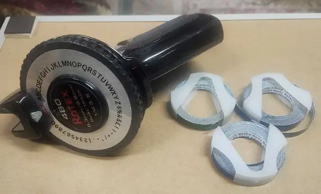 Rotex 480 Label Maker in Hobbies & Crafts in Calgary - Image 3