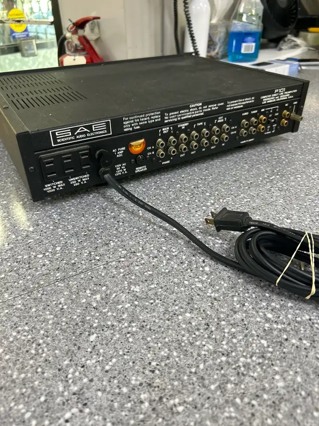 SAE P101 Computer Direct Line Preamplifier Parts or Repair  in General Electronics in Oshawa / Durham Region - Image 3