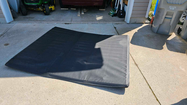 tonneau cover in Other in Grand Bend - Image 2