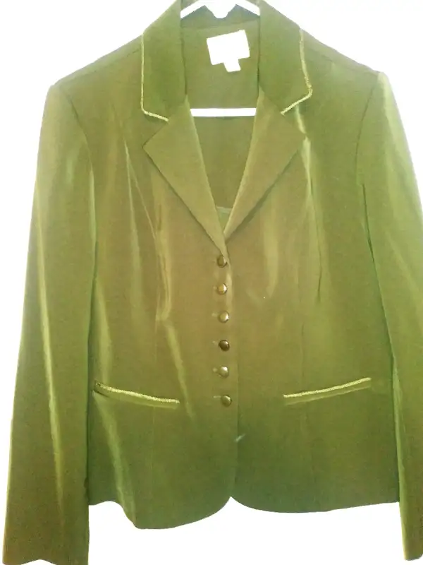 Five women's office jackets. Sizes 14-18 in Women's - Dresses & Skirts in City of Toronto - Image 4