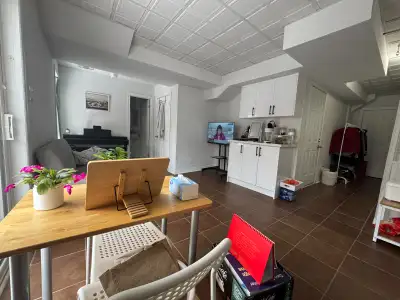 Located in the heart of the York Region, this property boasts excellent amenities: Minutes from the...