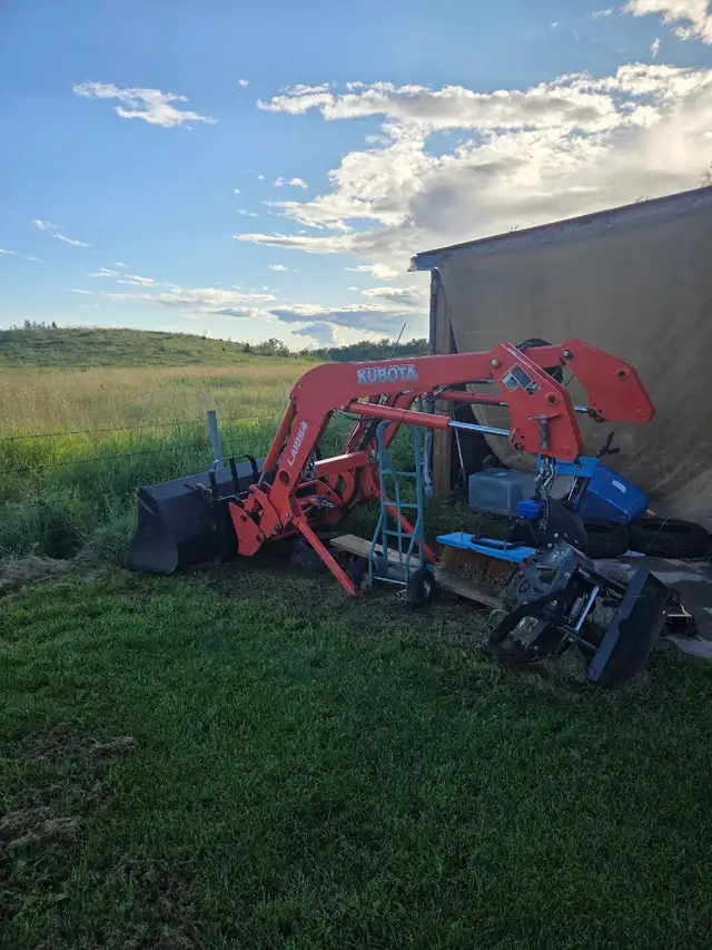 2018 Kubota M5-111 plow tractor with loader | Farming Equipment ...