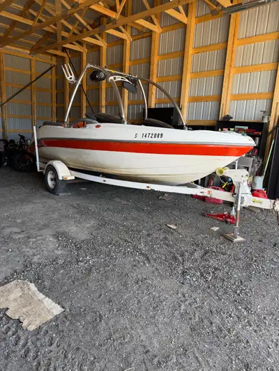 2002 Seadoo Challenger 2000. 240 Merc 2 stroke engine. Recent tune-up. Changed colour from blue to o...