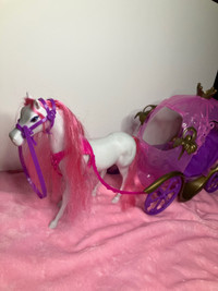 Barbie princess horse and carriage - Carosse Barbie 