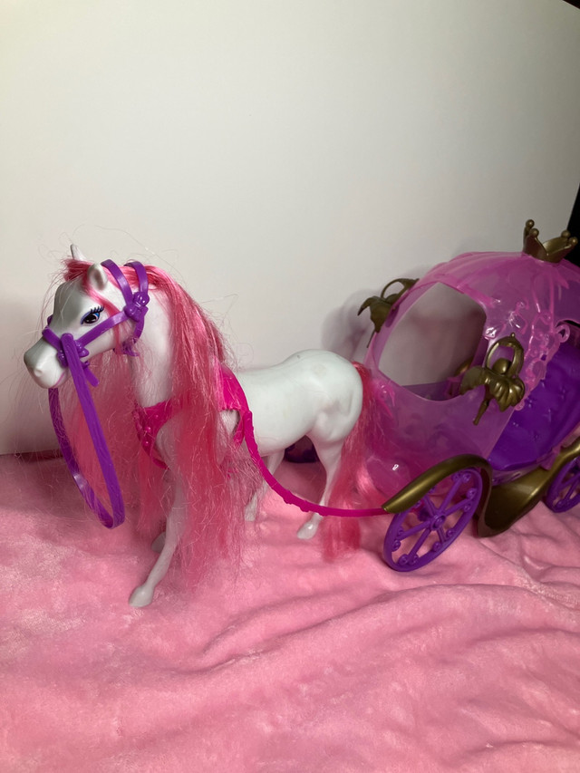 Barbie princess horse and carriage - Carosse Barbie  dans Jouets et jeux  à Ville de Montréal
