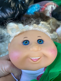 Cabbage patch dolls 