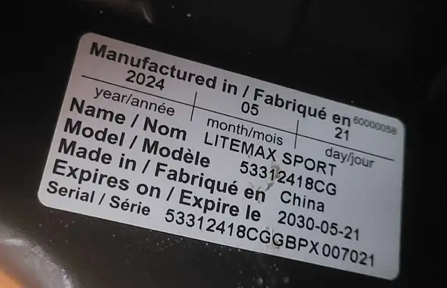 Evenflo car seat and base - expiry 2030 in Strollers, Carriers & Car Seats in Gatineau - Image 5