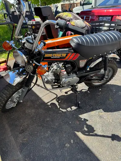 Je vends ma Honda CT70 restaurée à neuf, des classiques miniatures des années 70. La CT70,est plaqué...