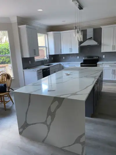 Premium Quartz Kitchen Countertops – Elegant & Durable, View more