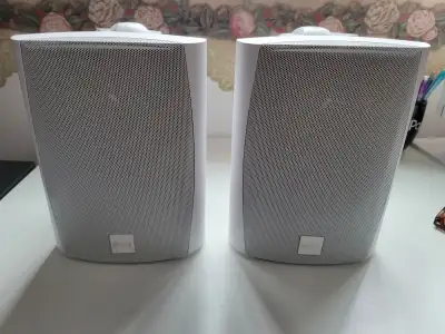 KEF Ventura 4 Indoor/Outdoor Speakers/original owner!, View more