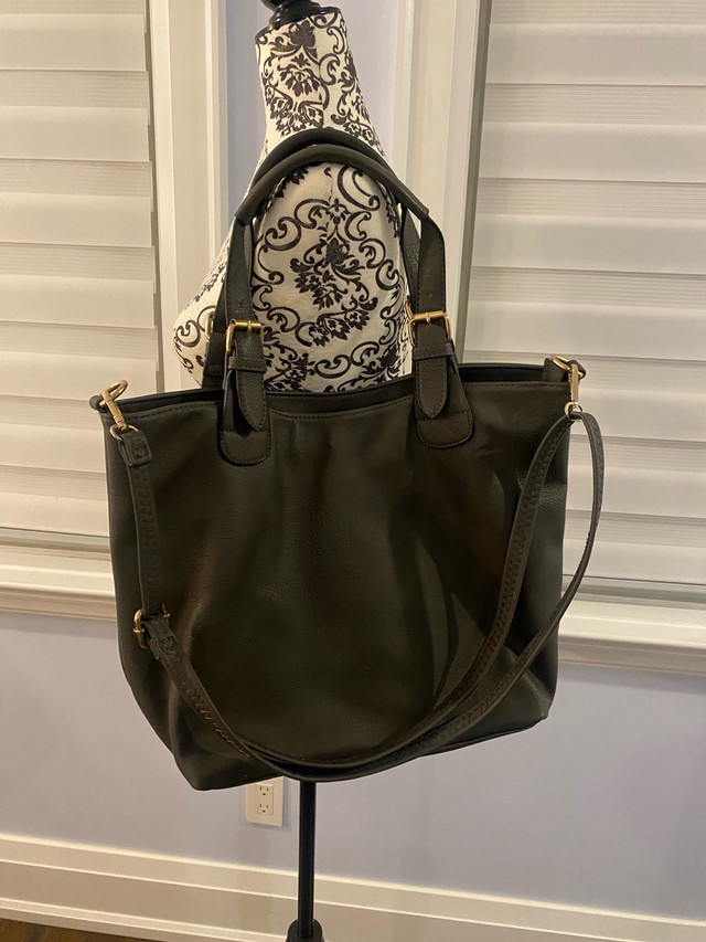 Grey Shoulder Bag  in Women's - Bags & Wallets in City of Toronto