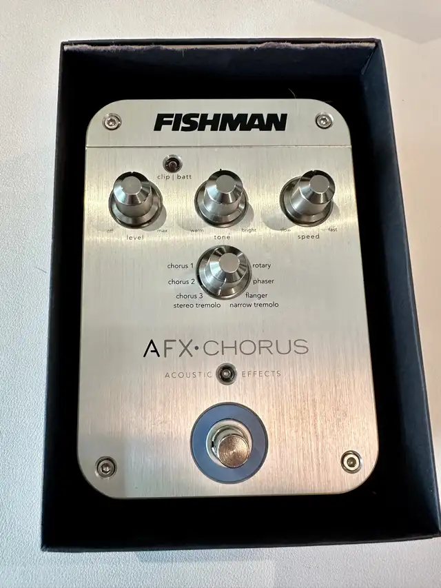 Fishman AFX Chorus Pedal in Amps & Pedals in Mississauga / Peel Region - Image 2