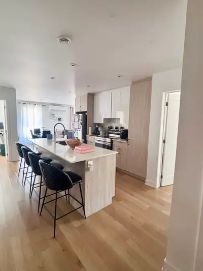 OBTENEZ 1er MOIS GRATUIT ! condo locatif 5 1/2 à louer au 1er étage‼️ Construction 2024 Quartier du...