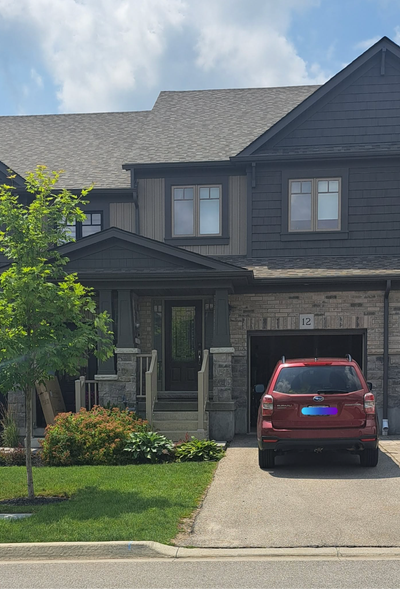 Are you looking to lease? A fantastic new home coming on the market…Beautiful executive townhouse in...
