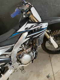 Yamaha yz250f 