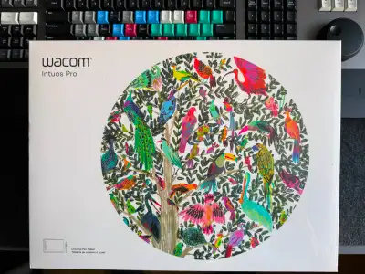 Wacom Intuos Pro Medium, View more