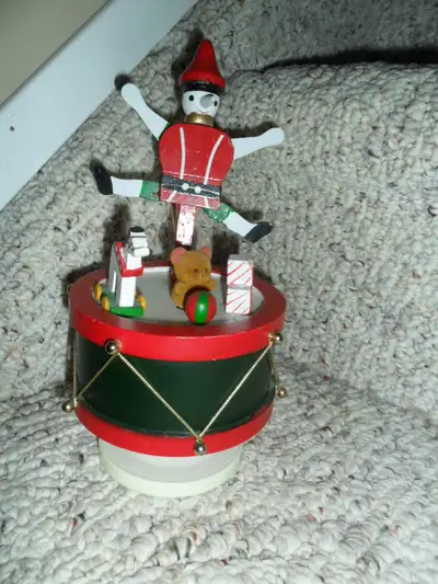 Vintage 8"Wind-up Pinocchio Musical toy. $10.00. Wooden. When wound up, the music plays, the drum tu...